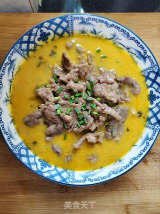 金汤酸菜牛肉的做法步骤:11
