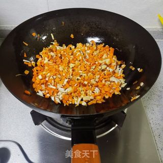 西葫芦红萝卜鸡蛋饺子的做法步骤:8
