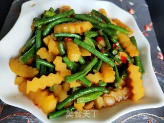 豇豆烧琅琊土豆条的做法步骤:15