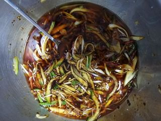 麻汁凉拌面的做法步骤:6