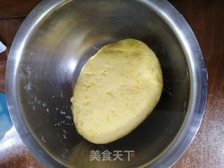 南瓜油酥饼的做法步骤:4