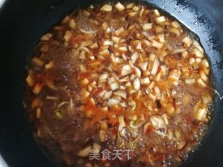 香菇豆芽卤捞烩面的做法步骤:11