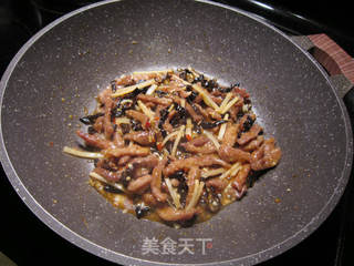 鱼香肉丝的做法步骤:8