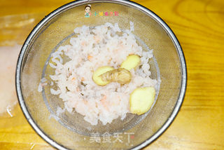 8个月以上辅食胡萝卜黄瓜虾饼的做法步骤:2