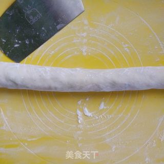 (一次发酵)好吃到停不下来的香甜肉松手撕馒头卷的做法步骤：10