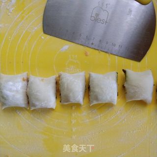 (一次发酵)好吃到停不下来的香甜肉松手撕馒头卷的做法步骤：11