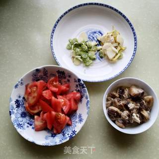 西红柿炖牛腩的做法步骤：1
