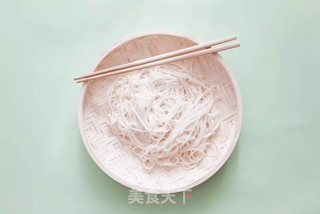 鸡丝麻酱凉面的做法步骤:4