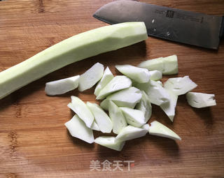 番茄炒丝瓜的做法步骤:5