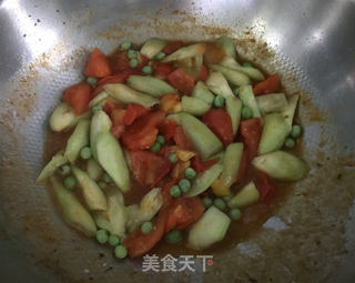番茄炒丝瓜的做法步骤:13