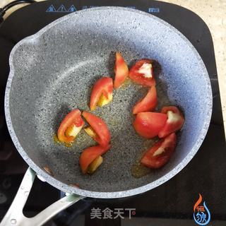 白玉菇番茄丸子汤的做法步骤：3