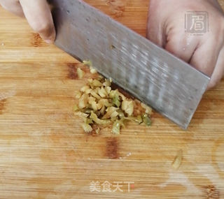 皮蛋榨菜拌豆腐的做法步骤：4