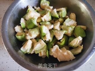 红烧肉炖茄子土豆的做法步骤:2
