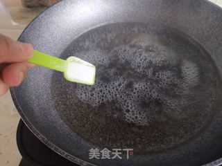 滑蛋虾仁的做法步骤:11