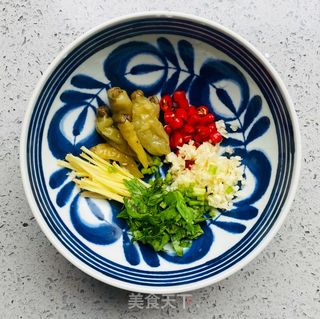 泡椒无骨凤爪的做法步骤:3