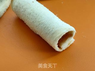 花生酱吐司卷的做法步骤:7