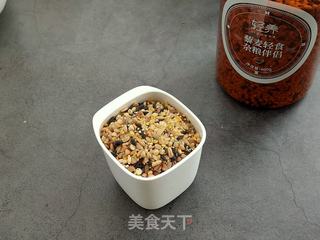 藜麦杂粮肉松饭团的做法步骤：1