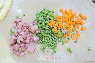 12个月以上辅食香肠土豆饼的做法步骤:2