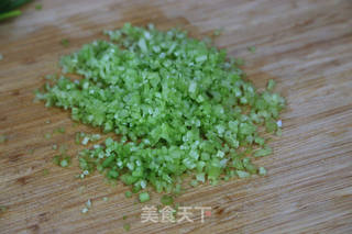 莲藕玉米芹菜肉饺子的做法步骤:3