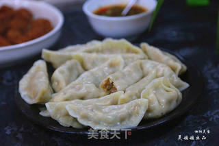 莲藕玉米芹菜肉饺子的做法步骤:24
