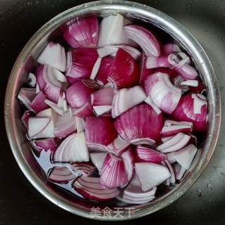洋葱肉包子的做法步骤:2