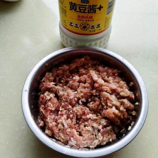 洋葱肉包子的做法步骤:6