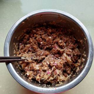 洋葱肉包子的做法步骤:12