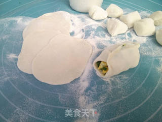 粉条韭菜馅煎饺 的做法步骤:9