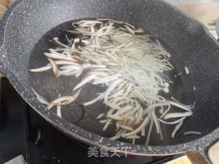 酸辣汤的做法步骤：3