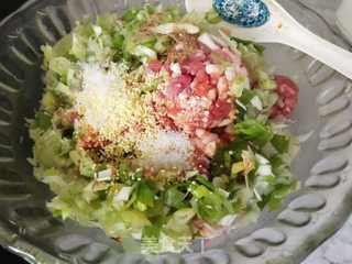 芹菜青椒猪肉馅饼的做法步骤:4