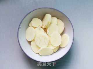 凉拌土豆片的做法步骤:2