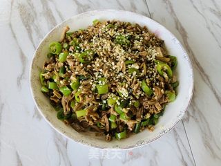 火麻仁肉末杭椒炒干豇豆的做法步骤：10