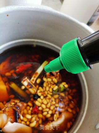 黄豆炖猪脚肉的做法步骤:9