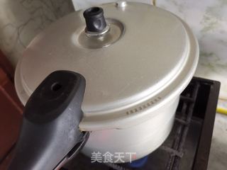 黄豆炖猪脚肉的做法步骤:12