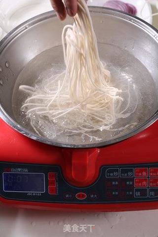葱油面,好学好做味道鲜香的做法步骤:5