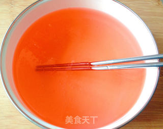 桂花蜜桃红豆冰粉的做法步骤:2
