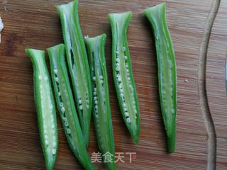 鸡蛋秋葵三明治的做法步骤:3