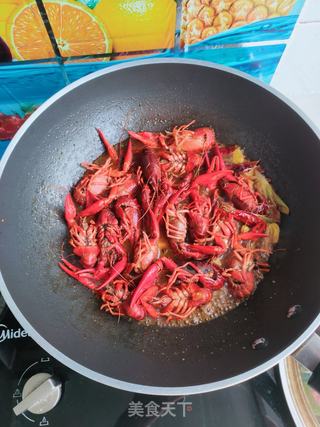 麻辣小龙虾的做法步骤:14