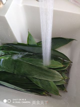 红豆花生紫薯粽的做法步骤:2