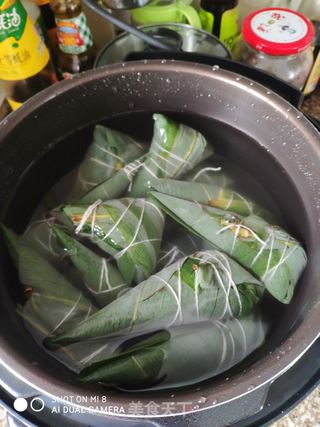 红豆花生紫薯粽的做法步骤:10