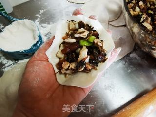 香菇肉丁包的做法步骤:10