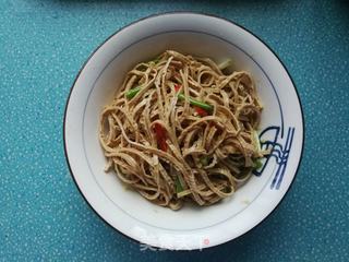 蒜泥香葱拌豆腐丝的做法步骤:12