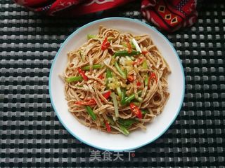 蒜泥香葱拌豆腐丝的做法步骤:13