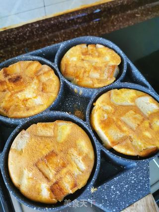 吐司鸡蛋饼的做法步骤:7