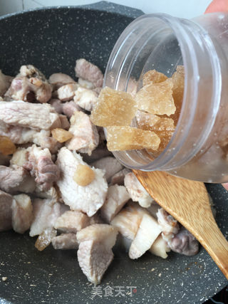 洋葱烧肉的做法步骤：6