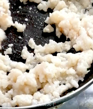 虾蓉酱拌豆腐的做法步骤：3