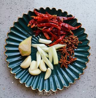红烧辣子鸡块的做法步骤:5