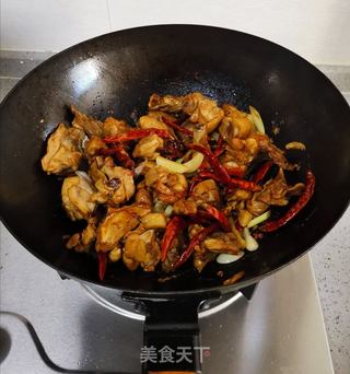 红烧辣子鸡块的做法步骤:9