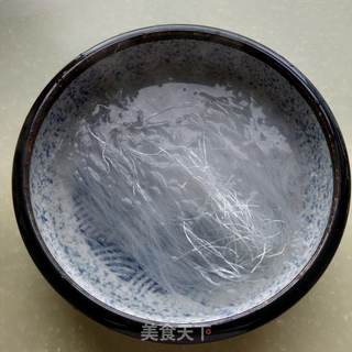 蒜蓉粉丝大虾煲的做法步骤:5