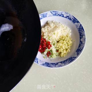 蒜蓉粉丝大虾煲的做法步骤:10